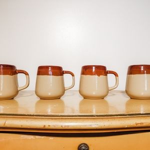 Vintage mug set